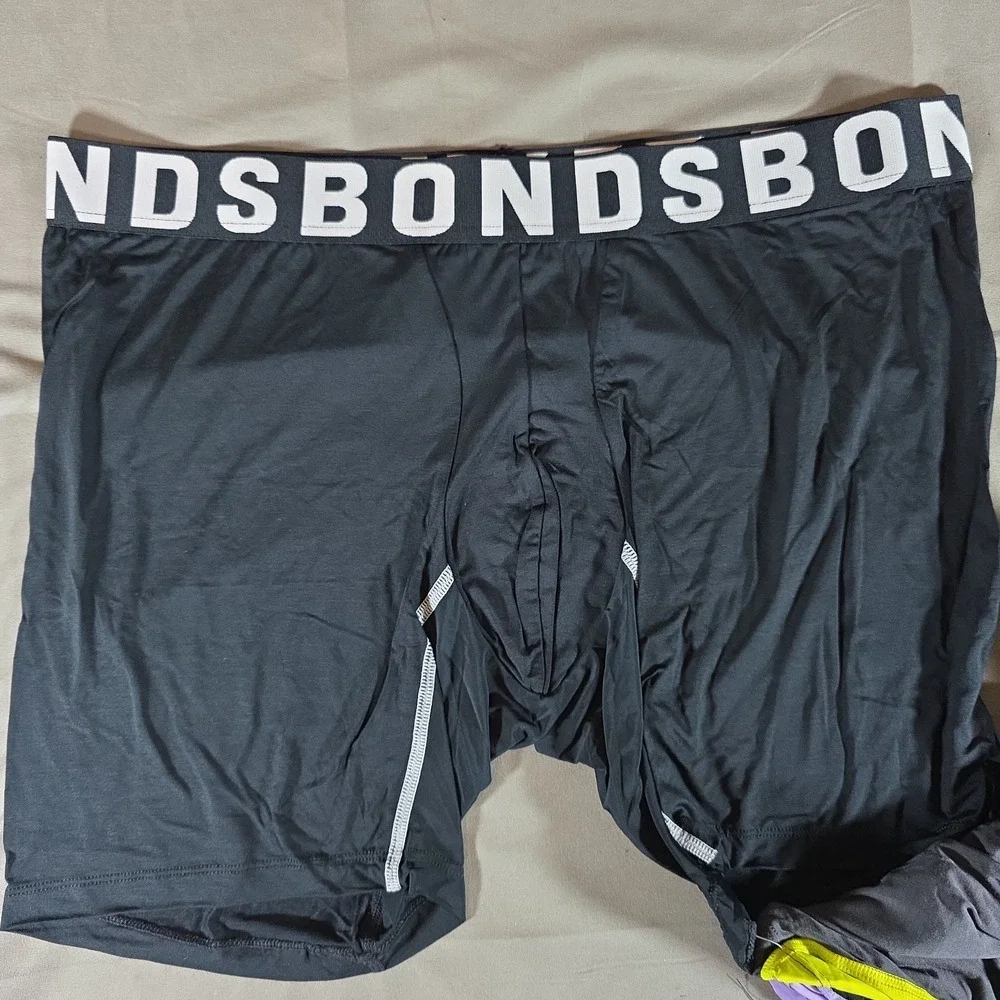 Bonds Underwear Anti-Chafing Boxer XXL 3 Pack Black & White/Purple Grey & Yellow